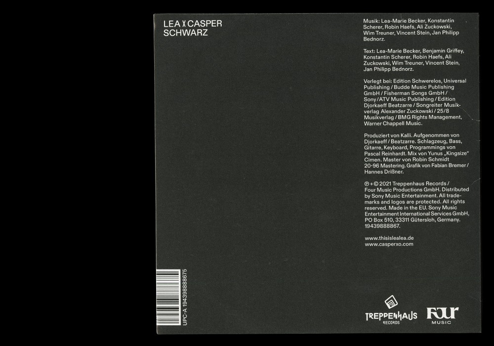 LEA × CASPER: »SCHWARZ«