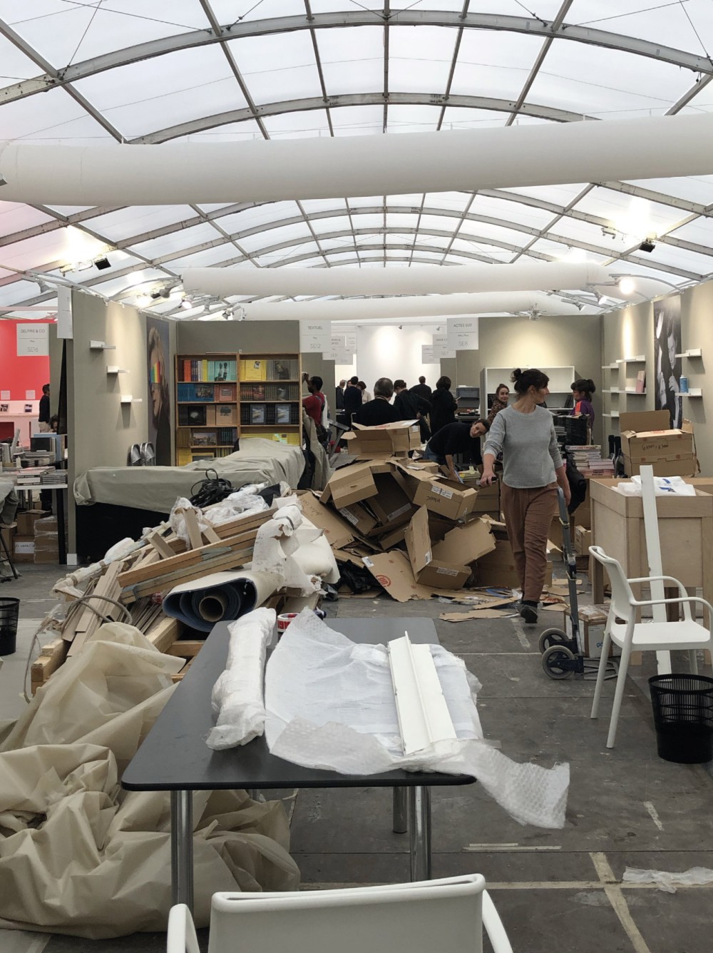 SPECTOR BOOKS TOTE BAG